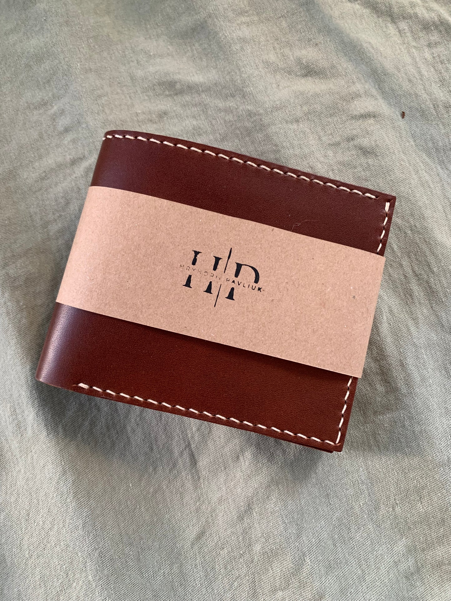 Bifold leather wallet made of Buttero vegetable tanned leather